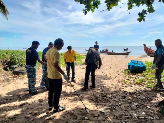 โครงการของศูนย์อนุรักษ์ทรัพยากรป่าชายเลนที่ 4